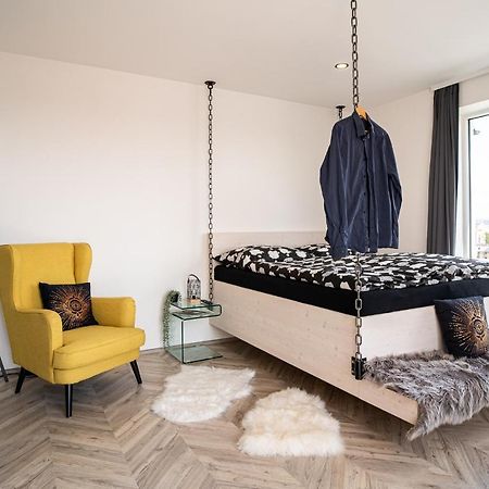 Apartament Zeppelin Studio With An Industrial View - Brno Zewnętrze zdjęcie