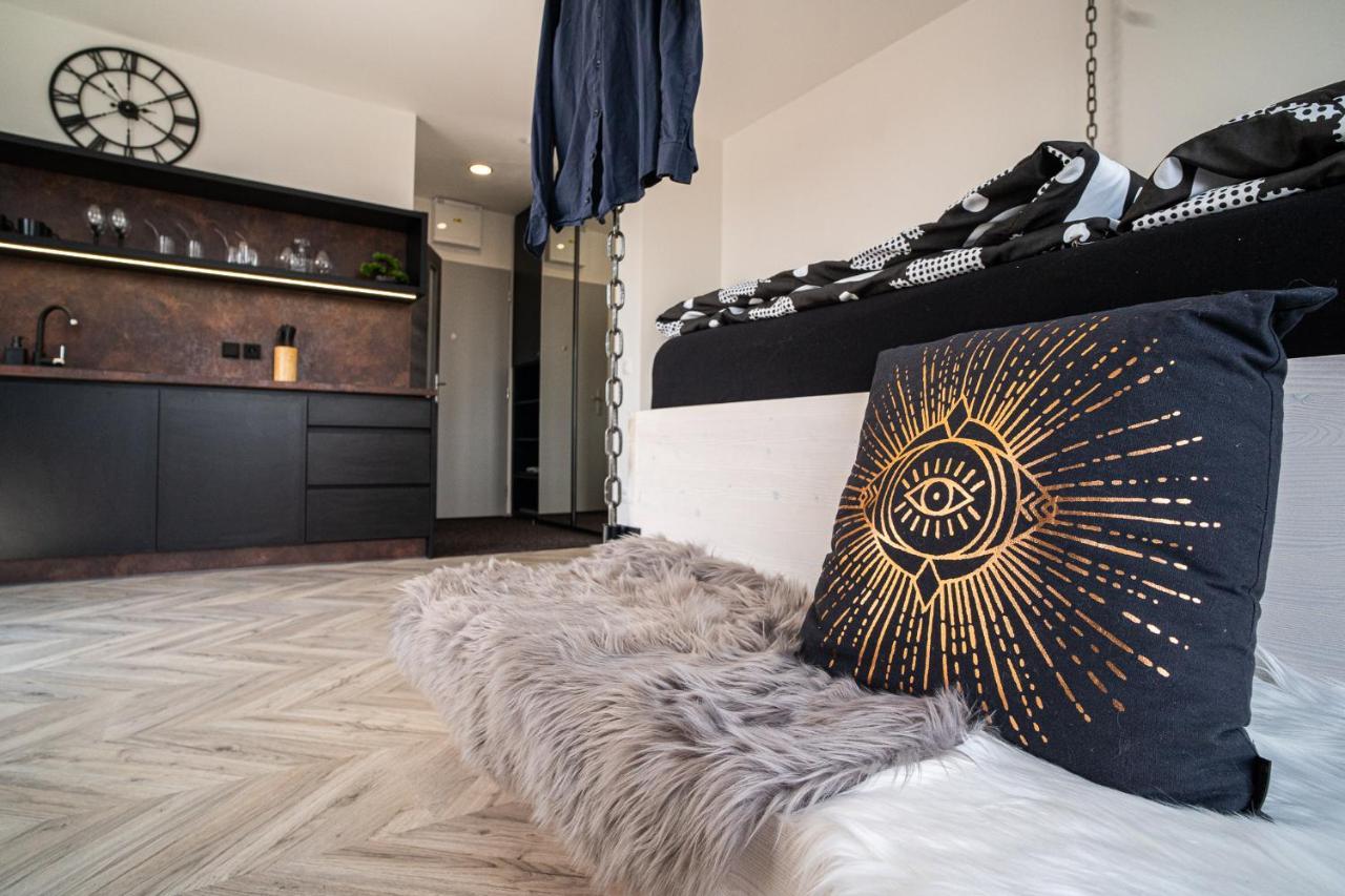 Apartament Zeppelin Studio With An Industrial View - Brno Zewnętrze zdjęcie
