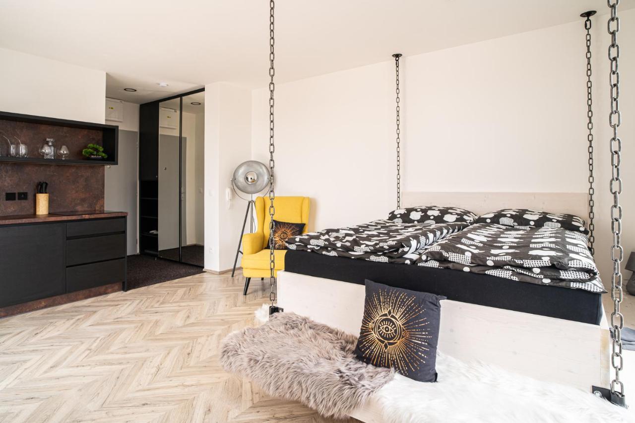 Apartament Zeppelin Studio With An Industrial View - Brno Zewnętrze zdjęcie